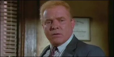 Comment se nomme le directeur adjoint de l'&eacute;cole ?