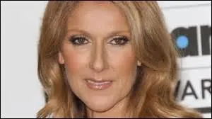 Quelle femme participe à Mickey Mouse Club entre 1991 et 1993 ?