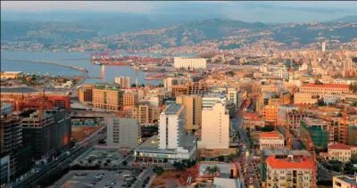 Et sa capitale est :