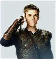 Quel garçon Annabeth a-t-elle aimé avant de tomber amoureuse de Percy ?