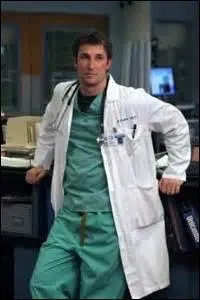 Quel membre Roxane s'est-elle fracturé ?