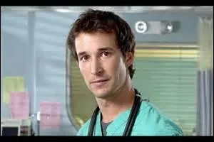 A qui Carter fait-il visiter l'hôpital ?