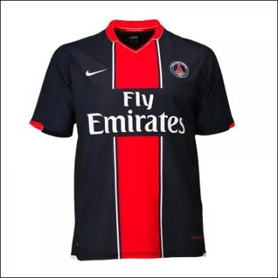 À cette époque le PSG était entraîné par Alain Cayzac puis par Simon Tahar puis par Paul le Guen. Ils ont fini 16e. Quelle était la saison où le PSG portait ce maillot ?