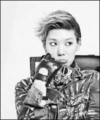 Zelo était trainee chez YG Entertainment avant de rejoindre la TS Entertainment.