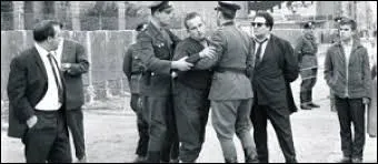 Durant la guerre froide, dans quel pays la "Stasi" fut établie comme police politique ?