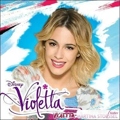 Violetta est-elle en couple au début de la saison ?