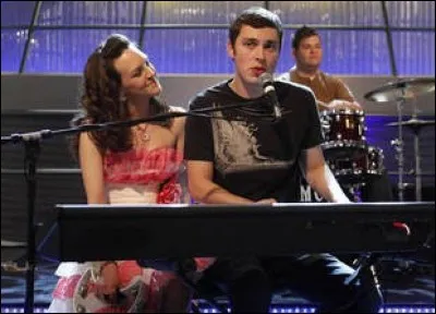 Nous attendons un enfant dans la saison 10. Nous sommes :