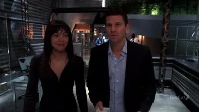 Nous avons &eacute;t&eacute; ensemble, il y a tr&egrave;s longtemps, mais nous sommes s&eacute;par&eacute;s &agrave; pr&eacute;sent :