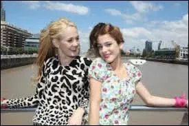 Dans la série "Violetta", elles sont ennemies. Est-ce le cas en réalité ?