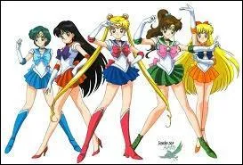 Qui dit ça ? "Pouvoir du prisme lunaire, transforme-moi"