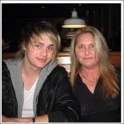 Qui est la mère de Michael ?