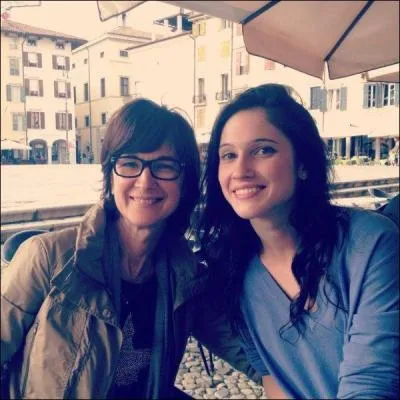 Comment s'appelle sa mère ?