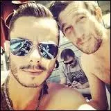 Quelle chanson a-t-il chanté aux Battles, et contre qui ?