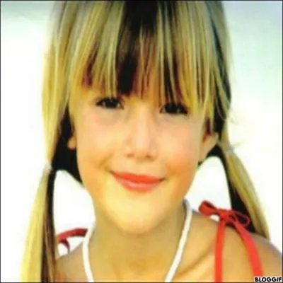 Comment s'appelle cette actrice et chanteuse qui fait un carton en ce moment ?