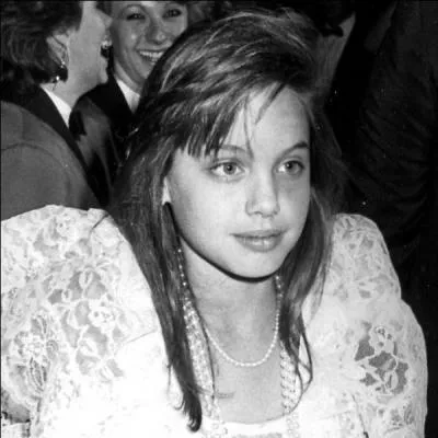 C'est une grande actrice. Comment s'appelle-t-elle ?