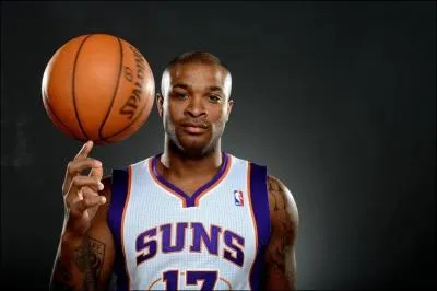 Quel est ce joueur ayant longtemps joué en Europe mais qui a enfin réussi à se faire une place en NBA depuis deux saisons sous le maillot des Suns ?