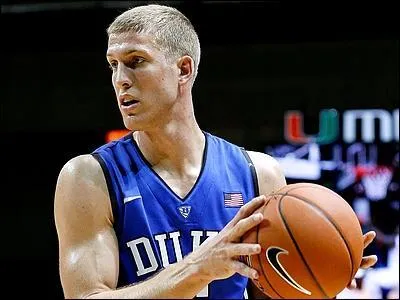 Quel est le seul titre remporté par le sophomore Mason Plumlee au cours de sa jeune carrière ?