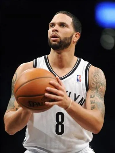 Voilà cinq ans que Deron Williams a quitté le Jazz pour rejoindre les Nets dans le New Jersey, mais depuis combien d'années la franchise des Nets est-elle installée à Brooklyn ?