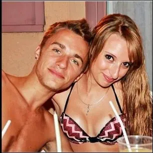 Si oui, comment s'appelle-t-elle et quelle est sa chaîne YouTube ?