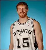 Veuillez accueillir Matt Bonner deux fois champion NBA avec les Spurs et titulaire d'un des surnoms les plus  cool  de la NBA, quel est-il ?