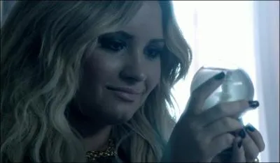 Il s'agit de la bande originale de "La Reine des Neiges". De quelle chanson s'agit-il ?