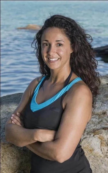 Elle a fait Koh-Lanta en 2001. Elle s'appelle...