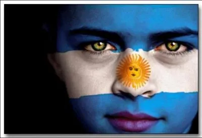 Il est élu élu 5e meilleur joueur mondial du siècle par l'IFFHS.