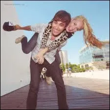 Ludmila est-elle déjà sortie avec León ?