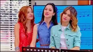 Qui sont ces deux filles avec Violetta ?