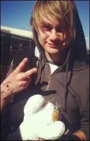 Quel est l'âge de chacun des membres du groupe ?