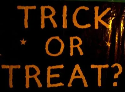 Quelle est la traduction française de ce qui y est écrit sur l'image ?