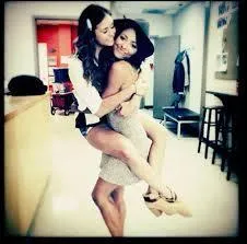 Je suis n&eacute;e &agrave; Gen&egrave;ve, en Suisse.Qui suis-je ?