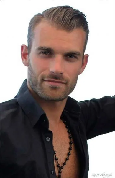 Qui danse avec Guillaume Foucault ?