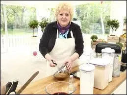 Comment s'appelle la fille qui est partie la deuxième semaine ?