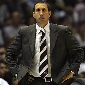 Tous ces joueurs seront coachés cette saison par un nouvel entraîneur en NBA : David Blatt, un entraîneur qui affiche un incroyable palmarès sur le continent européen. Avec quel club et quelle sélection nationale a-t-il respectivement remporté l'Euroligue en 2014 et le Championnat d'Europe en 2007 ?