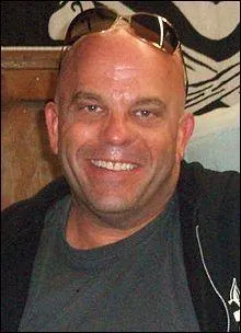 Comment s'appelle-t-il ?