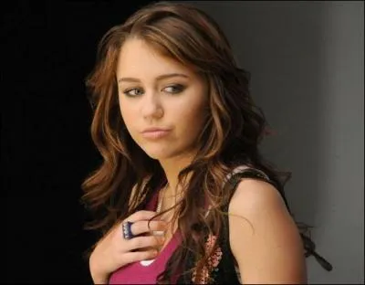 A quel ge Miley a commenc  tourner dans Doc?