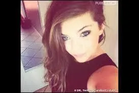 Comment s'appelle la mère de Caroline Costa ?