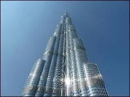 Il paraît que Burj Khalifa qui est actuellement la plus grande tour au monde mesure 931 mètres ?