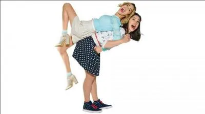 Juste avant, il avait bousculé la comptable du motocross dont le nom était...