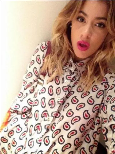 Épisode 49 : Pourquoi Camila force-t-elle Nata à oublier Maxi, et pousse-t-elle Andrés à aller vers Mathilda ?