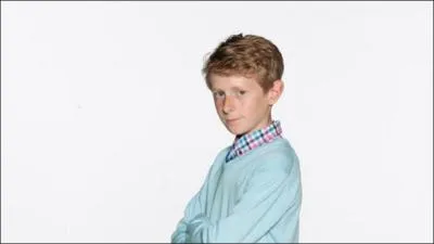 Comment s'appelle cet acteur dans la série ?