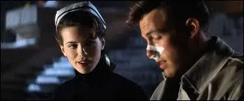 Comment Rafe se fait-il cette blessure au nez ?