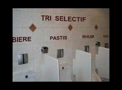 Après tout ça, petit tour dans un bar mexicain pour trinquer. Pour augmenter notre ébriété, on peut se payer les services :