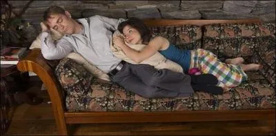 Il faut l'avouer, voyager seul c'est triste. Si c'est le cas, vous pouvez par exemple dormir avec :