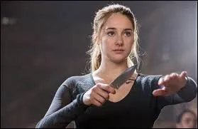 Comment Tris réussit-elle à arrêter le système ?