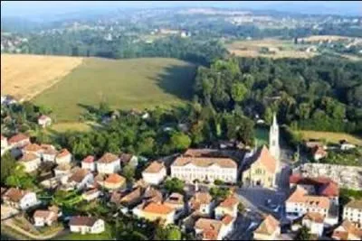 Avec une superficie de 7 431 km², quel est mon rang au niveau départemental ?