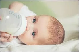 Qui est le seul membre du groupe à avoir eu un seul rein qui fonctionnait à la naissance ?