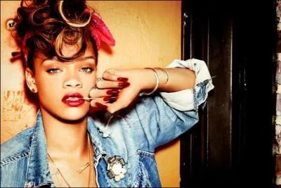 Qui est sorti avec Rihanna ?