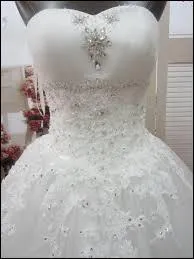 Avec qui Bella se marie-t-elle ?